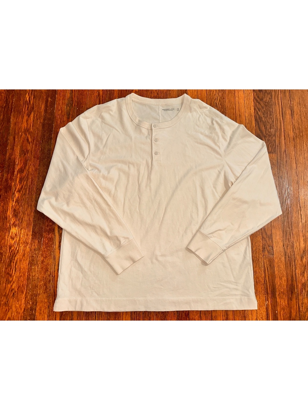 Men’s XL Abercrombie and Fitch Preppy Cream Long Sleeve Shirt with Buttons